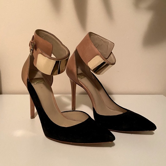 Sexy Vintage Marciano Stilettos. With gold ankle strap, size 6 - Picture 3 of 7